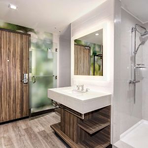 King Room Mobility accessible